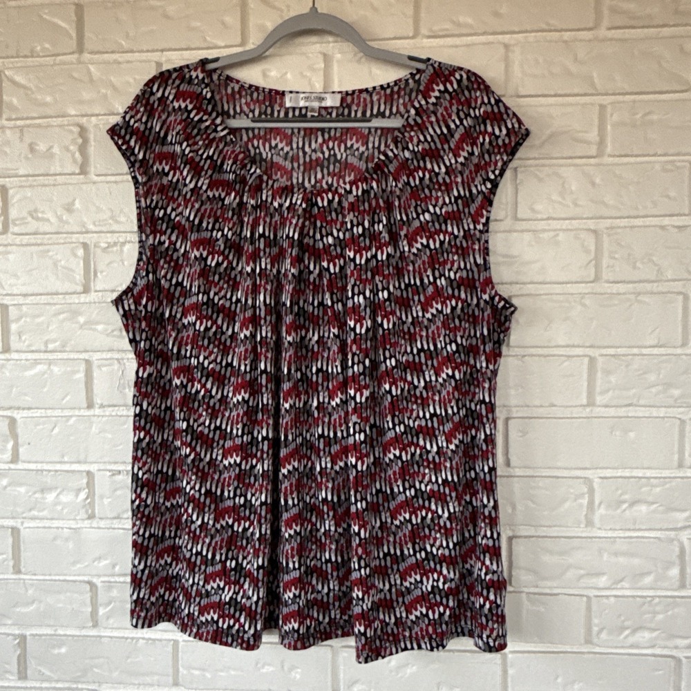 Jones Studio Women's‎ Blouse Cap Sleeve Size 3X Geo Pattern Red/Gray